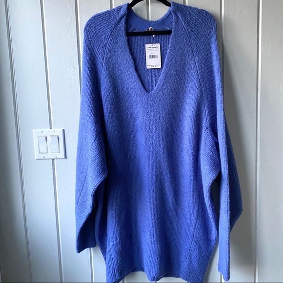 Free People Longline Tunic in Periwinkle - Picture 6 of 7